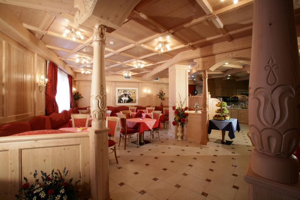 Hotel Garni La Roccia Andalo Exterior foto